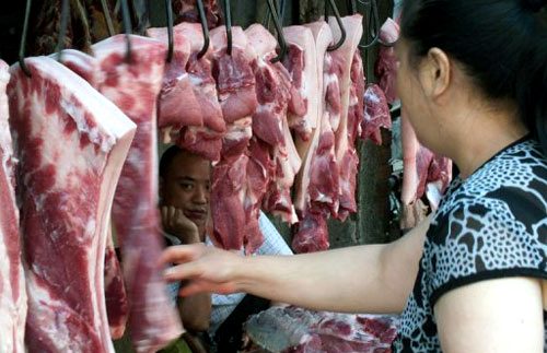 Xã hội lại dậy sóng: Nghi án thịt lợn nhiễm chất gây ung thư