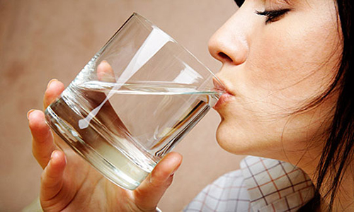 Phương pháp detox giảm cân đơn giản với nước lọc
