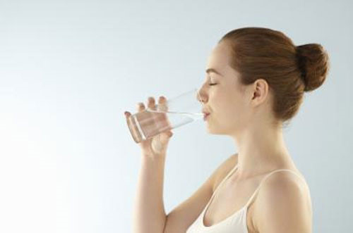 Trong quá trình detox 3 ngày giảm cân hãy chắn chắn cung cấp thật nhiều nước cho cơ thể của mình