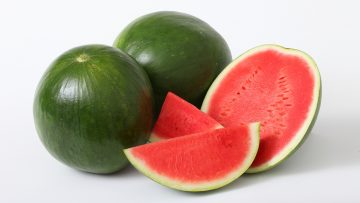  Dưa hấu là loại quả thường xuyên được dùng làm nước detox.
